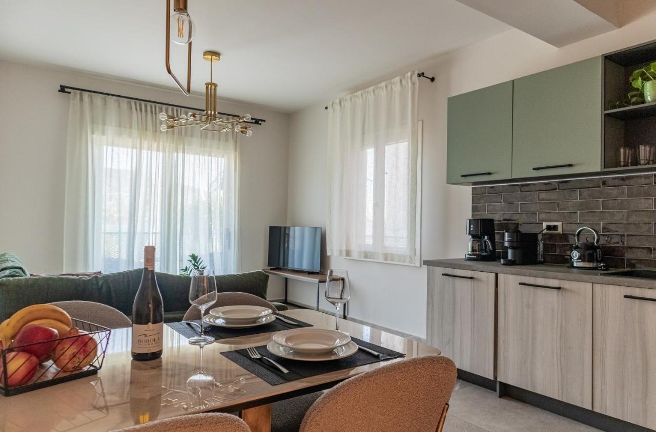 Chelmis Sea Front Apartments - Atlantis Argostolion Dış mekan fotoğraf