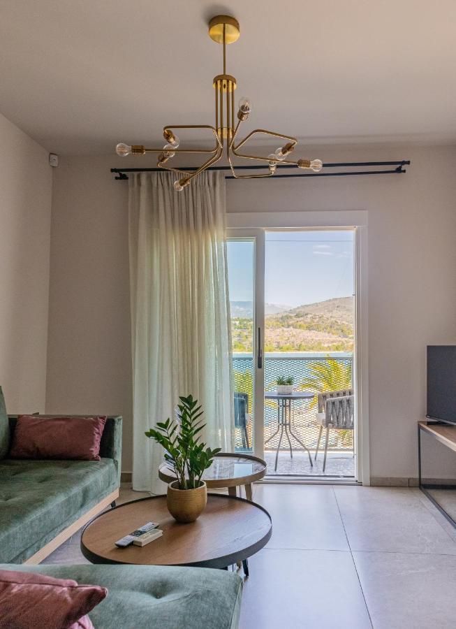 Chelmis Sea Front Apartments - Atlantis Argostolion Dış mekan fotoğraf